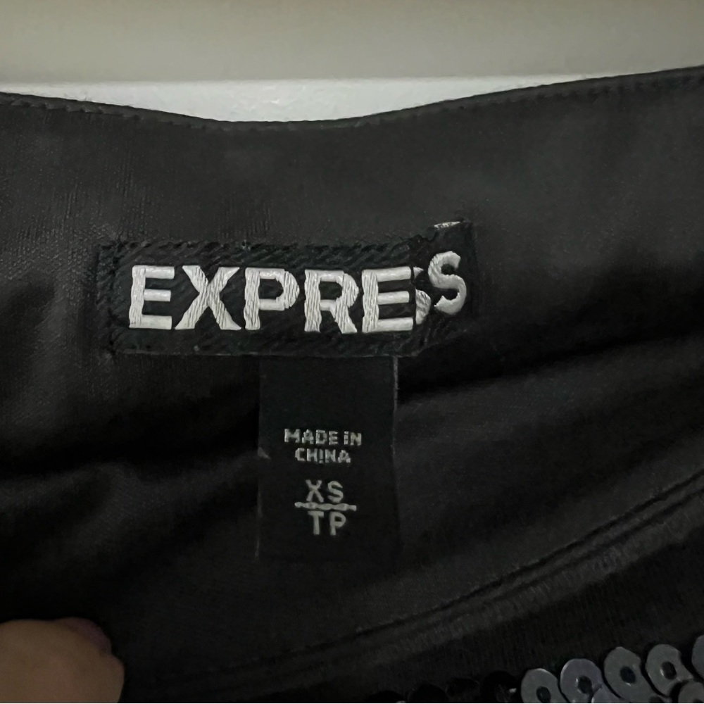 Express Mini Skirt🖤 - Picture 4 of 4